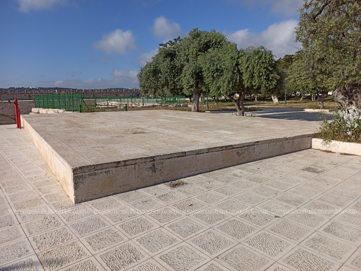 Mervan Mescidi Acil Çıkış Kapısı Namazgâhı