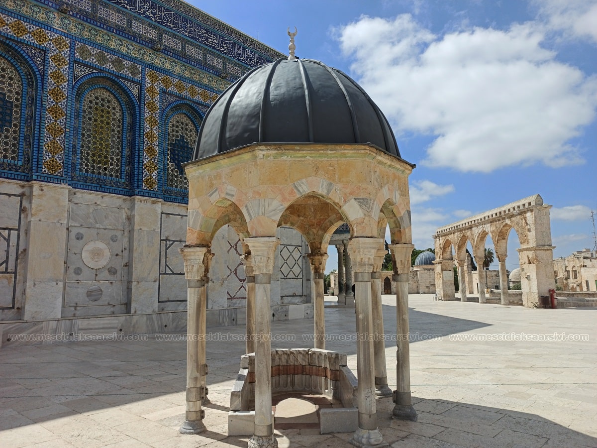 Nebi Mihrabi Kubbesi